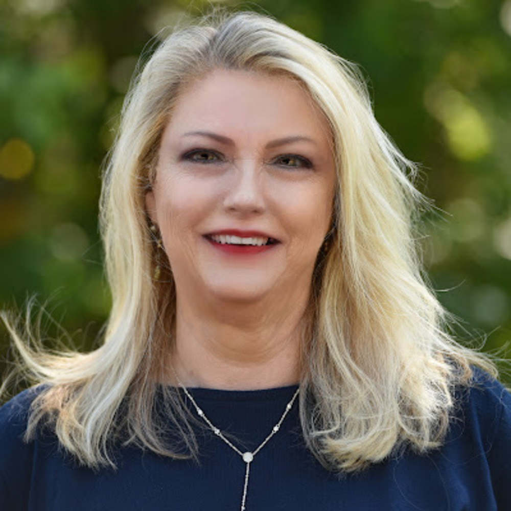 Meet your Posher, Debbie